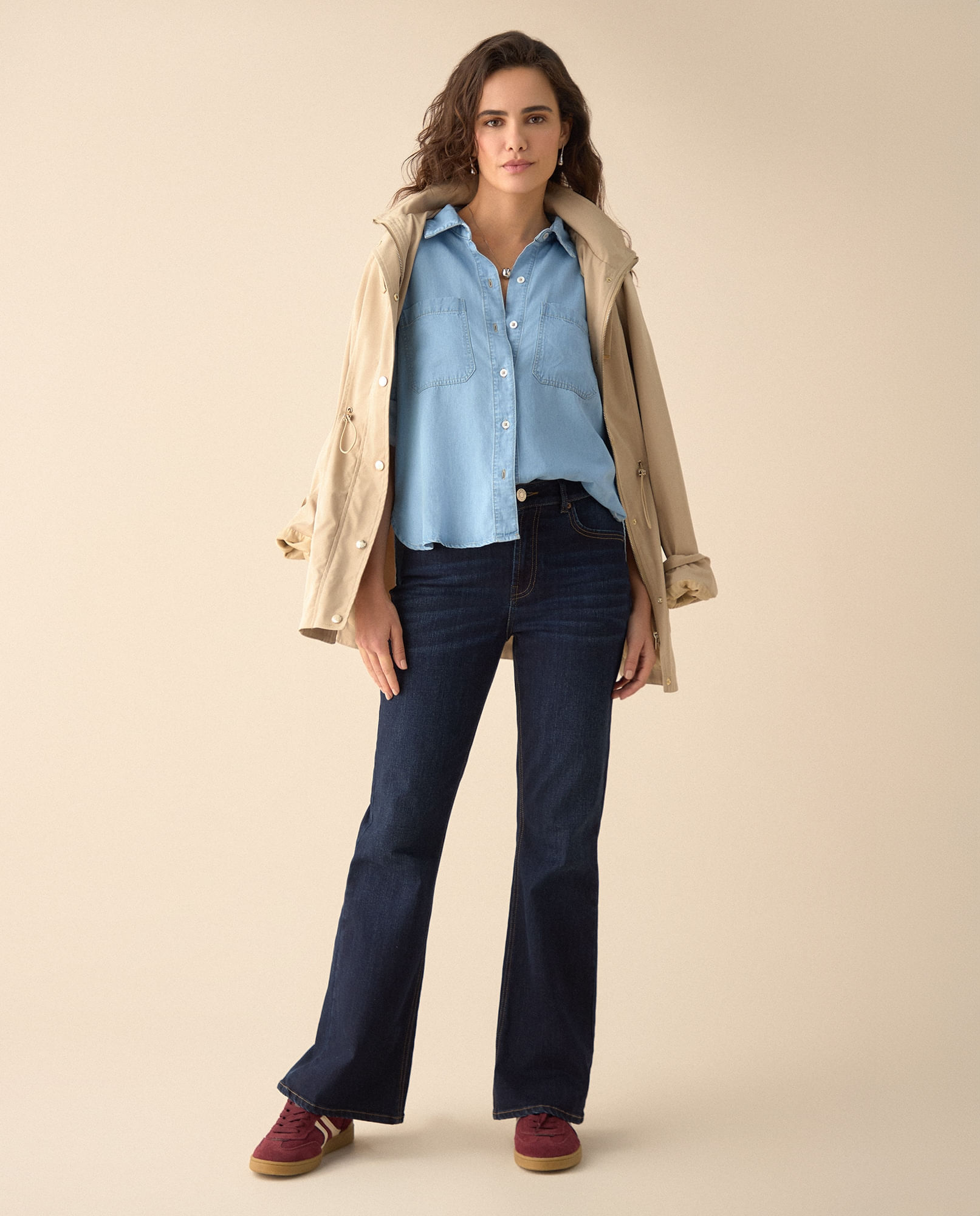 Jean Flare en black denim para mujer