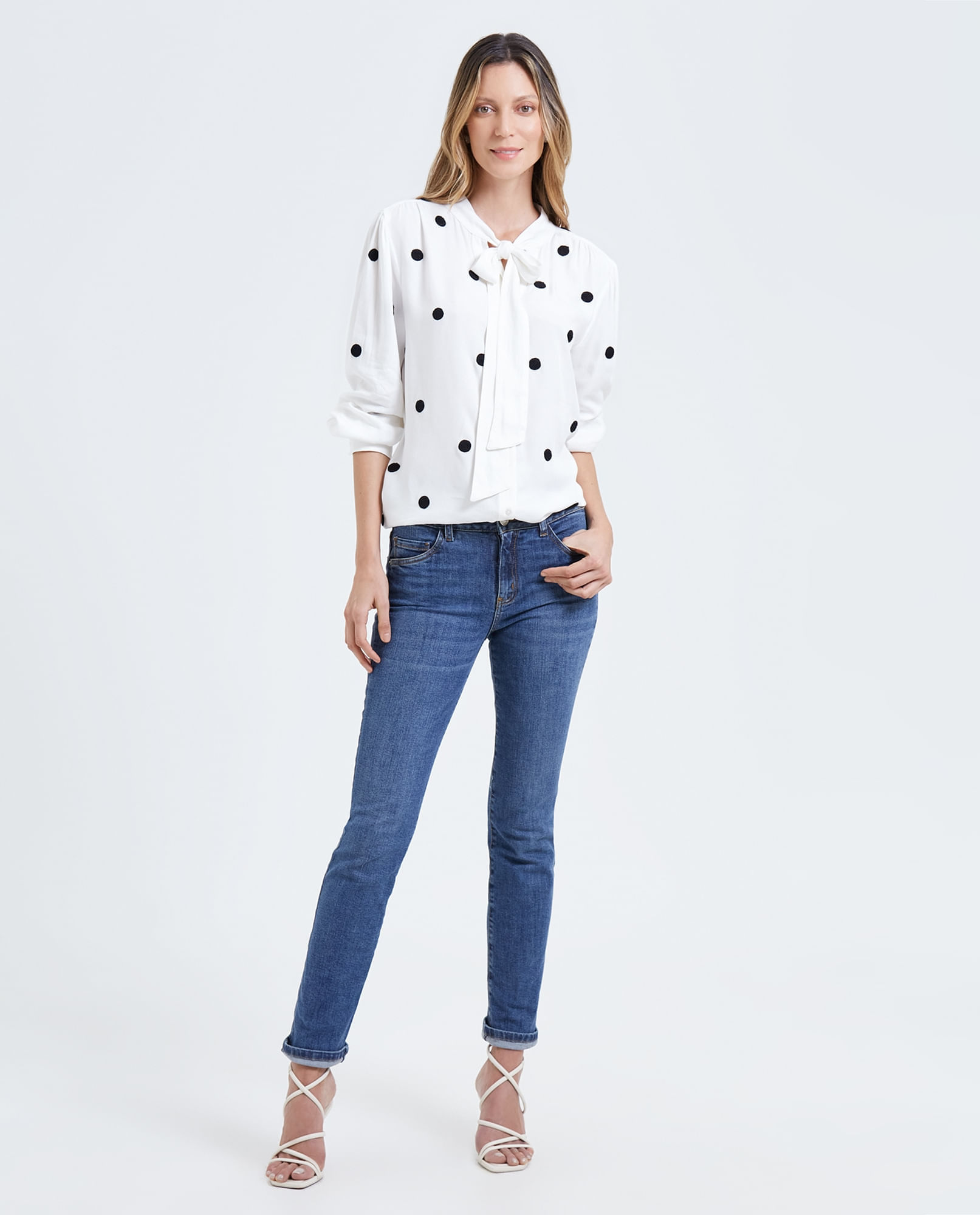 Camisa con bordado de puntos para mujer