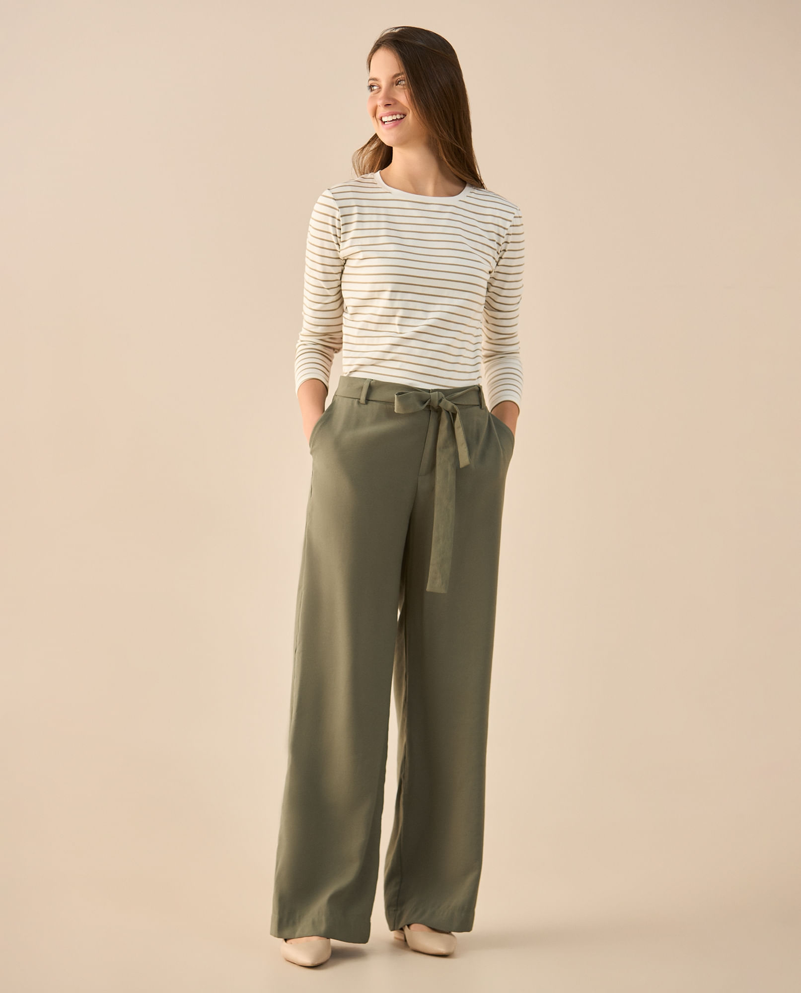 Pantalón con elástico posterior para mujer