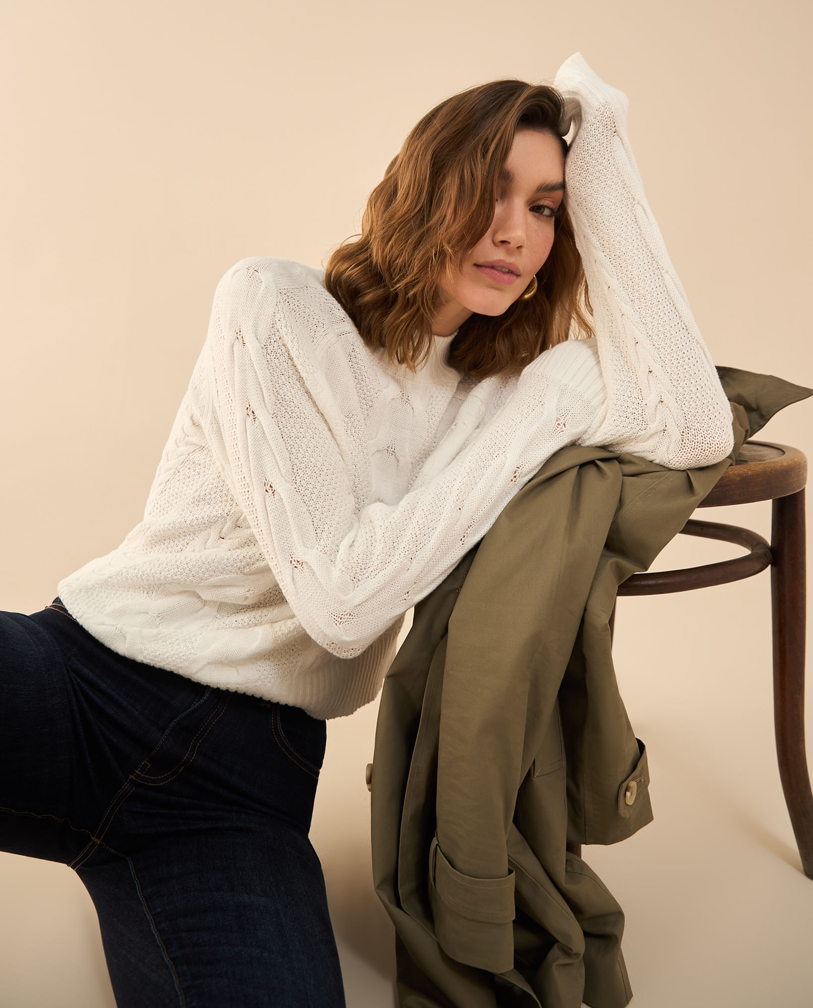 Buzo tejido de diseño cerrado para mujer