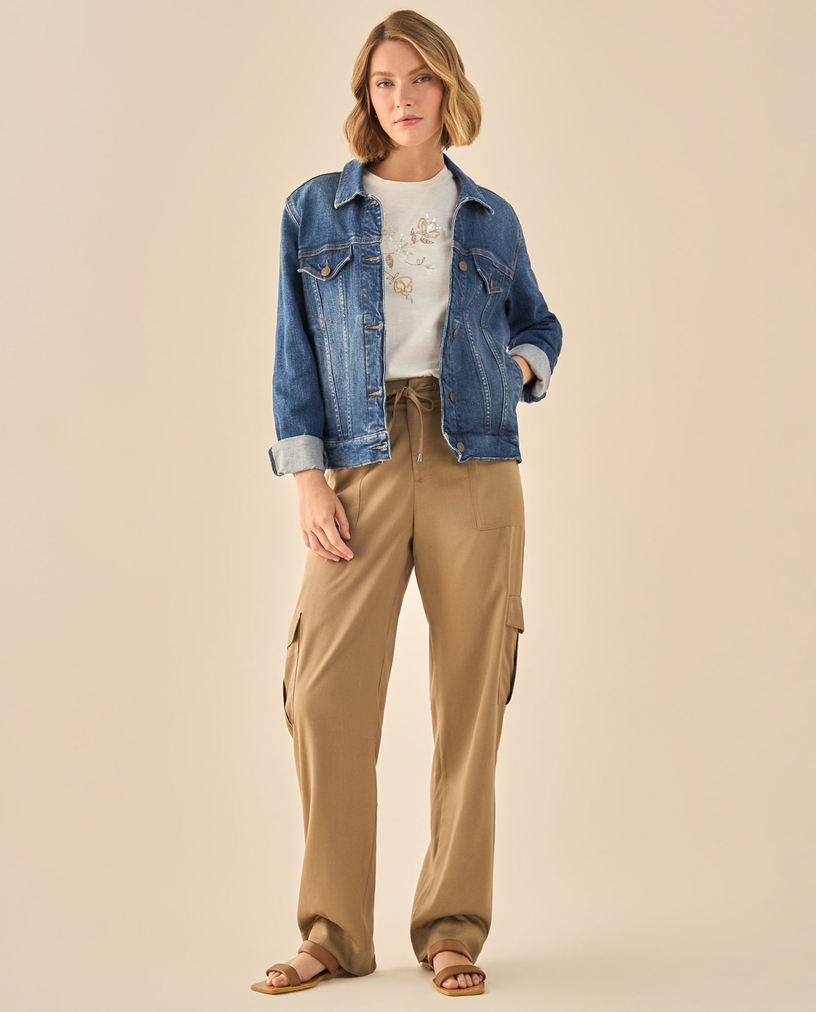 Pantalón Cargo con Bolsillos Funcionales