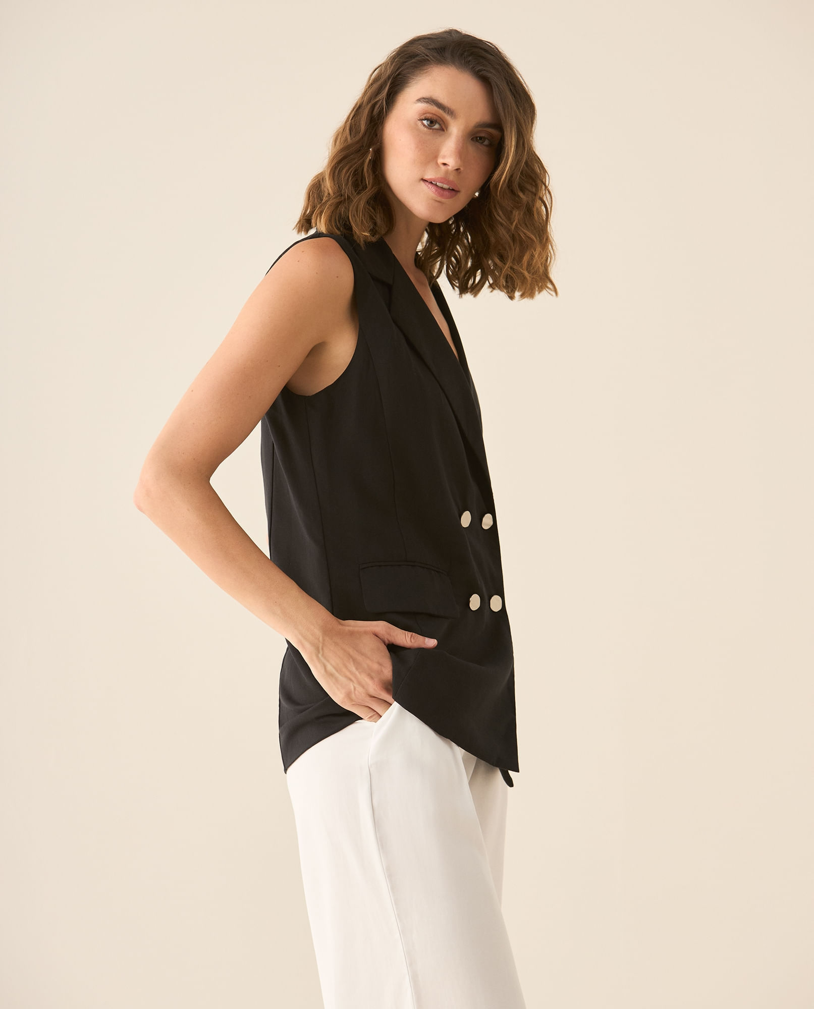 Chaleco con ajuste de botones para mujer