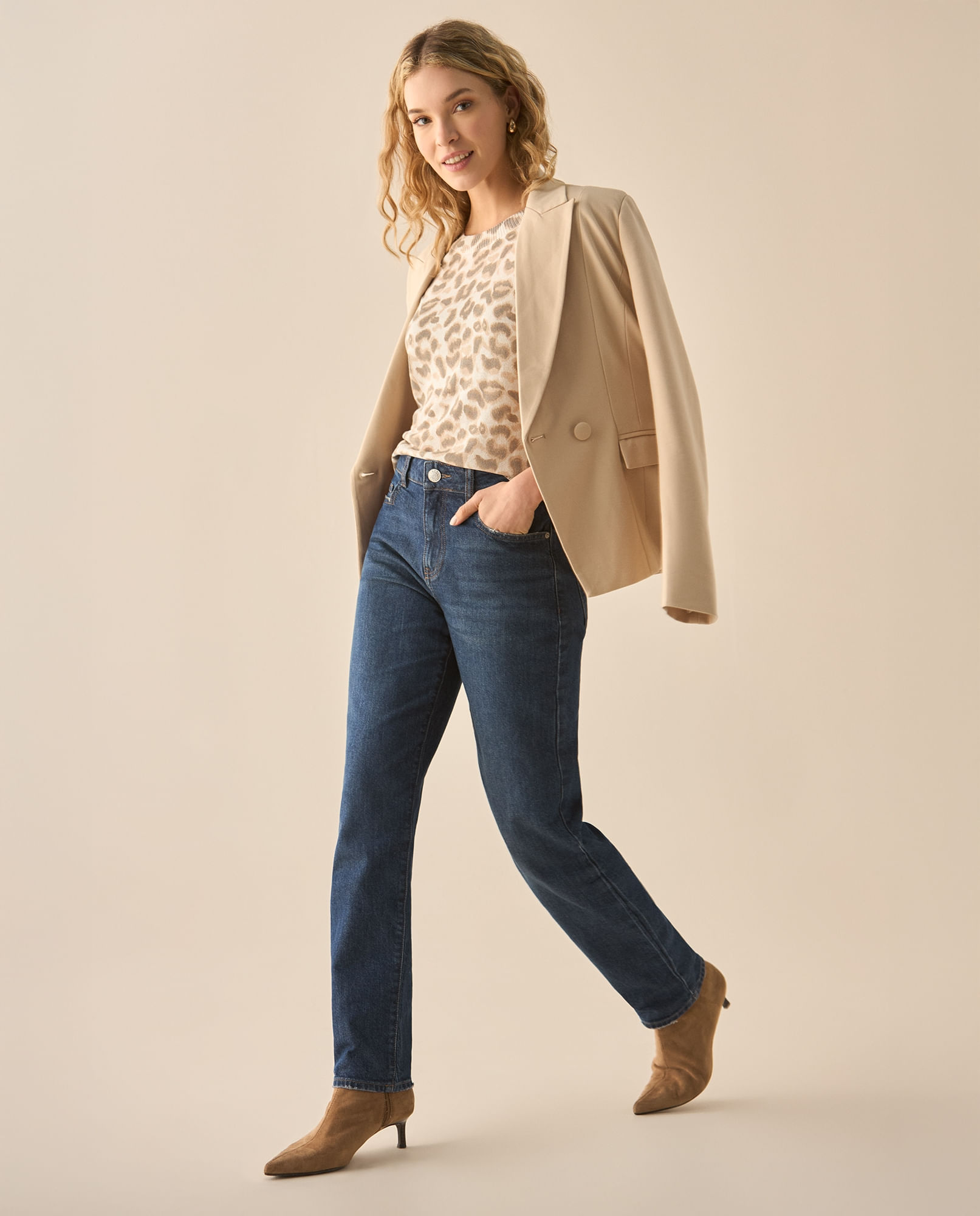 Jean medio cinco bolsillos para mujer