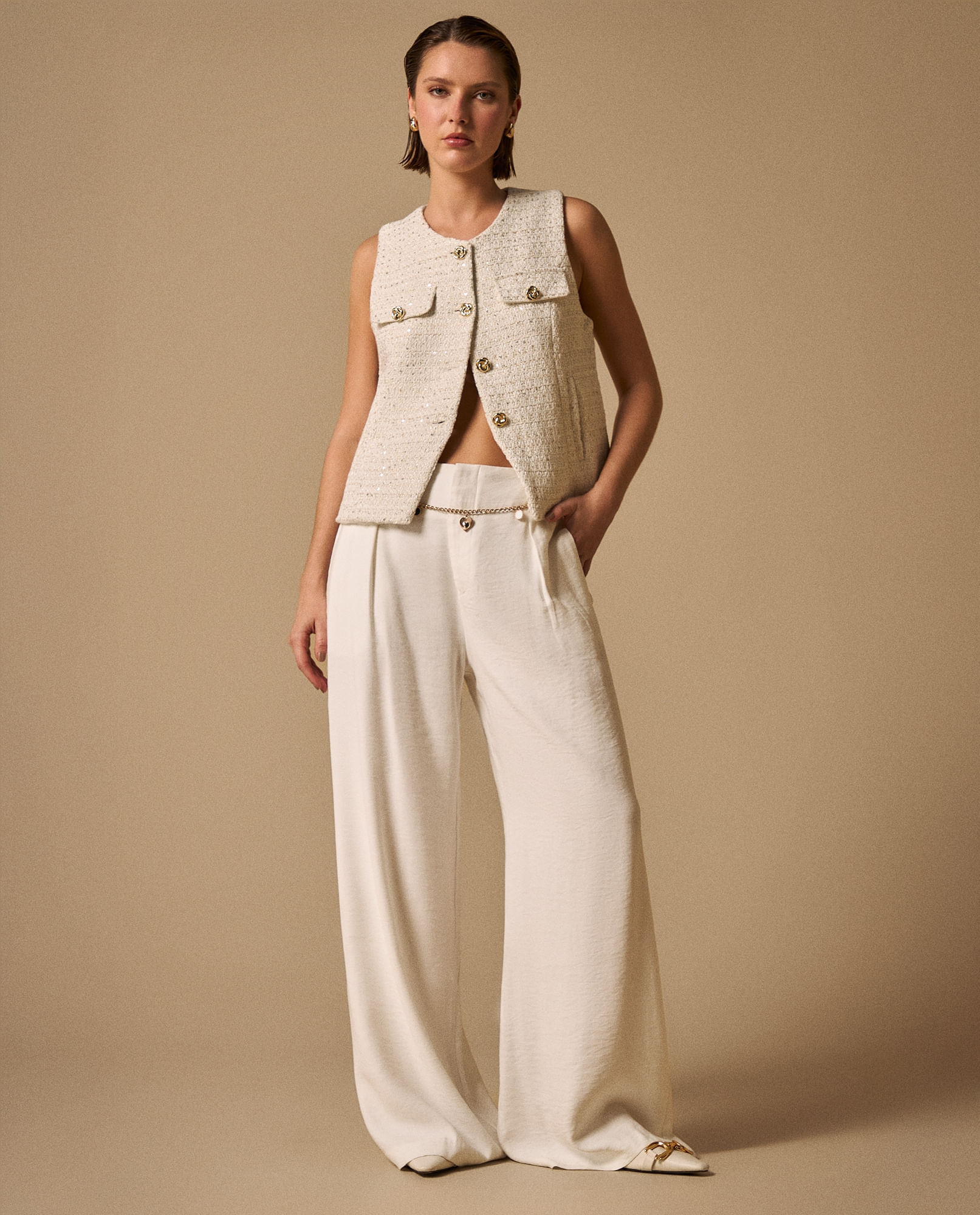 Pantalón Wide Leg con Cadena Dorada