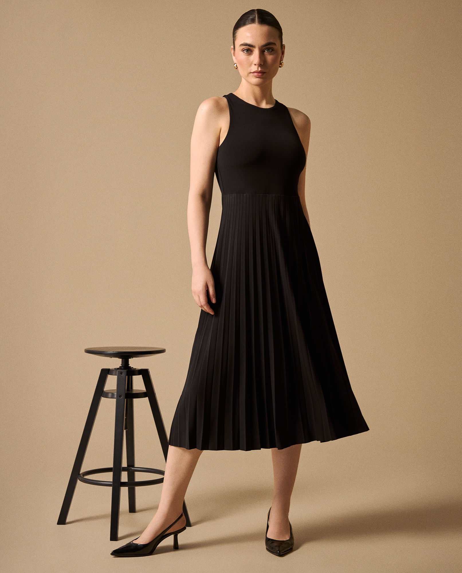 Vestido Midi con Falda Plisada